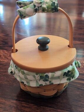 2002 St Patrick’s day Lucky You Longaberger Basket